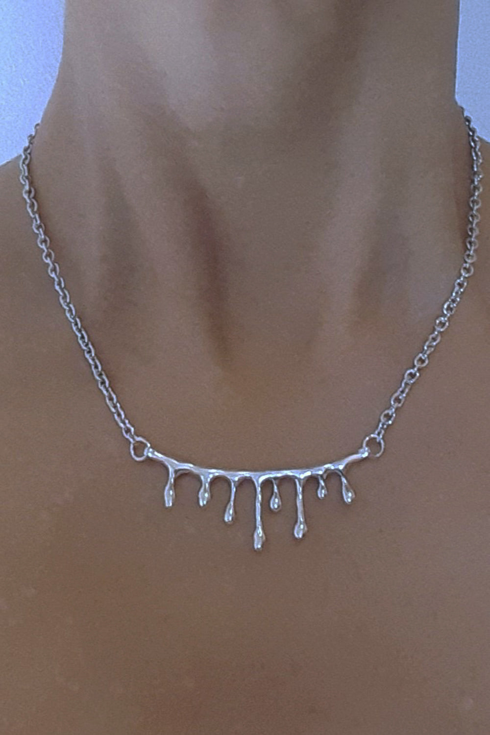 rain-bar-silver-necklace-annika-burman