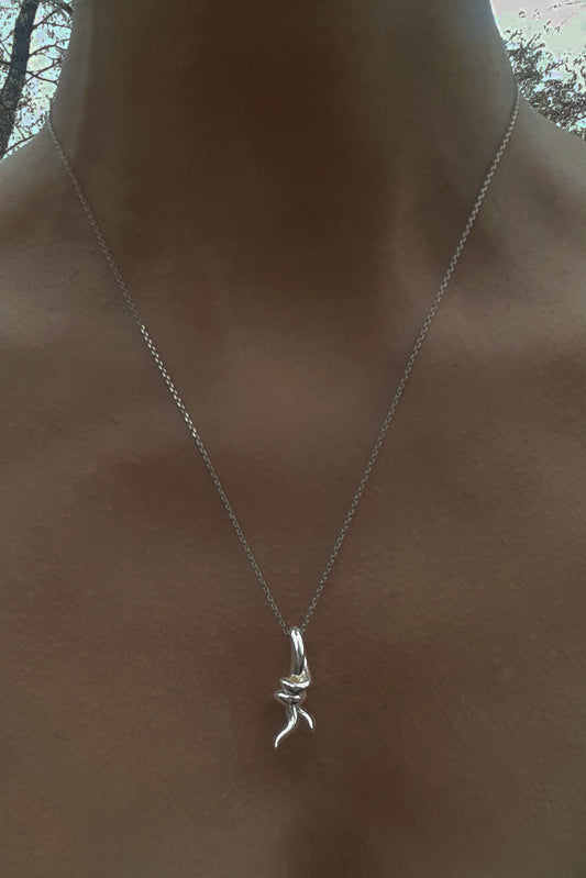 knot pendant in silver by Annika Burman 