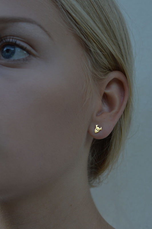 Demon stud earrings in 18ct gold by Annika Burman