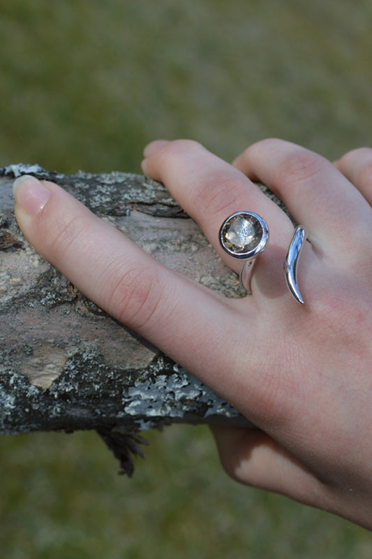 Dixie Cobra ring in silver with smoky quartz by Annika Burman