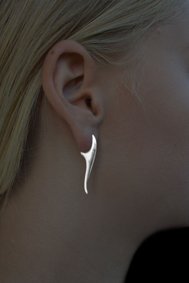Flat Tusk silver earrings by Annika Burman