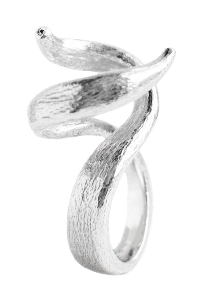 Twisted Ninja silver ring with diamonds by Annika Burman 